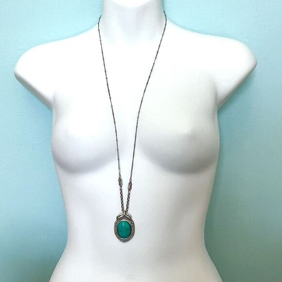 AEO Silver Textured Leaf Framed Faux Turquoise Southwestern Necklace 32" 1172 - Picture 2 of 8